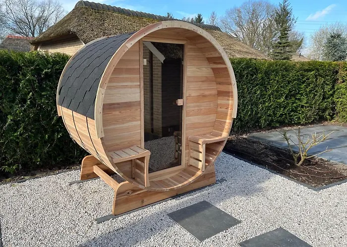 Clementine With Sauna In Holiday home *